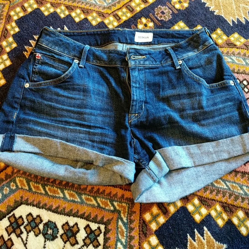 Hudson cuffed shorts
